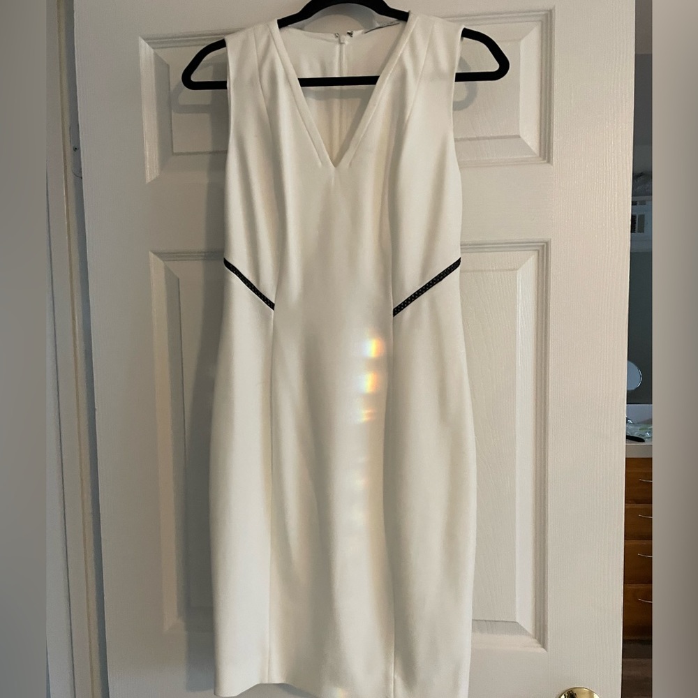 Tahari sheeth dress